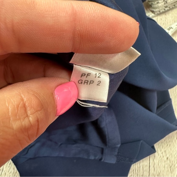 St. John Navy Pencil Skirt sz 14 classic luxury office minimalist - Picture 8 of 8